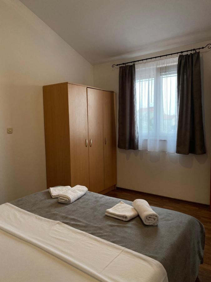 Villa Marija โนวาลยา ภายนอก รูปภาพ